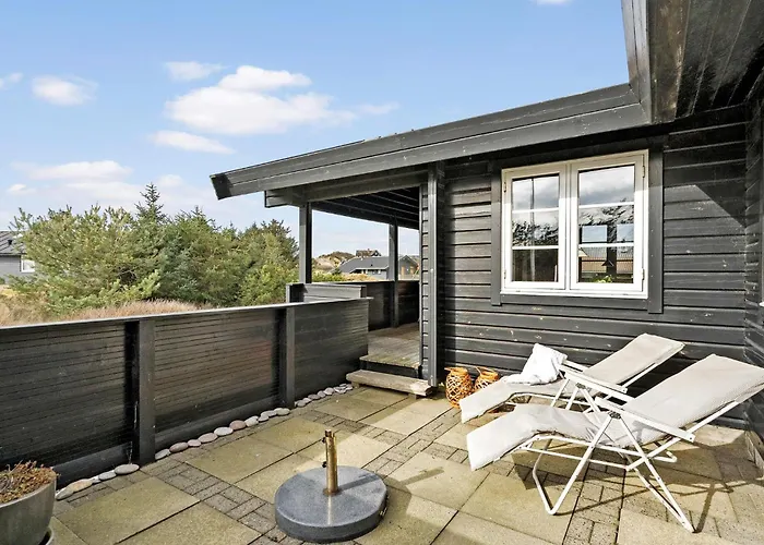 3 Bedroom Amazing In Holiday home Ringkobing